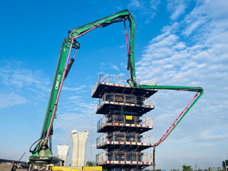 樸汊區間36#墩帽砼澆筑1王姣 攝.jpg